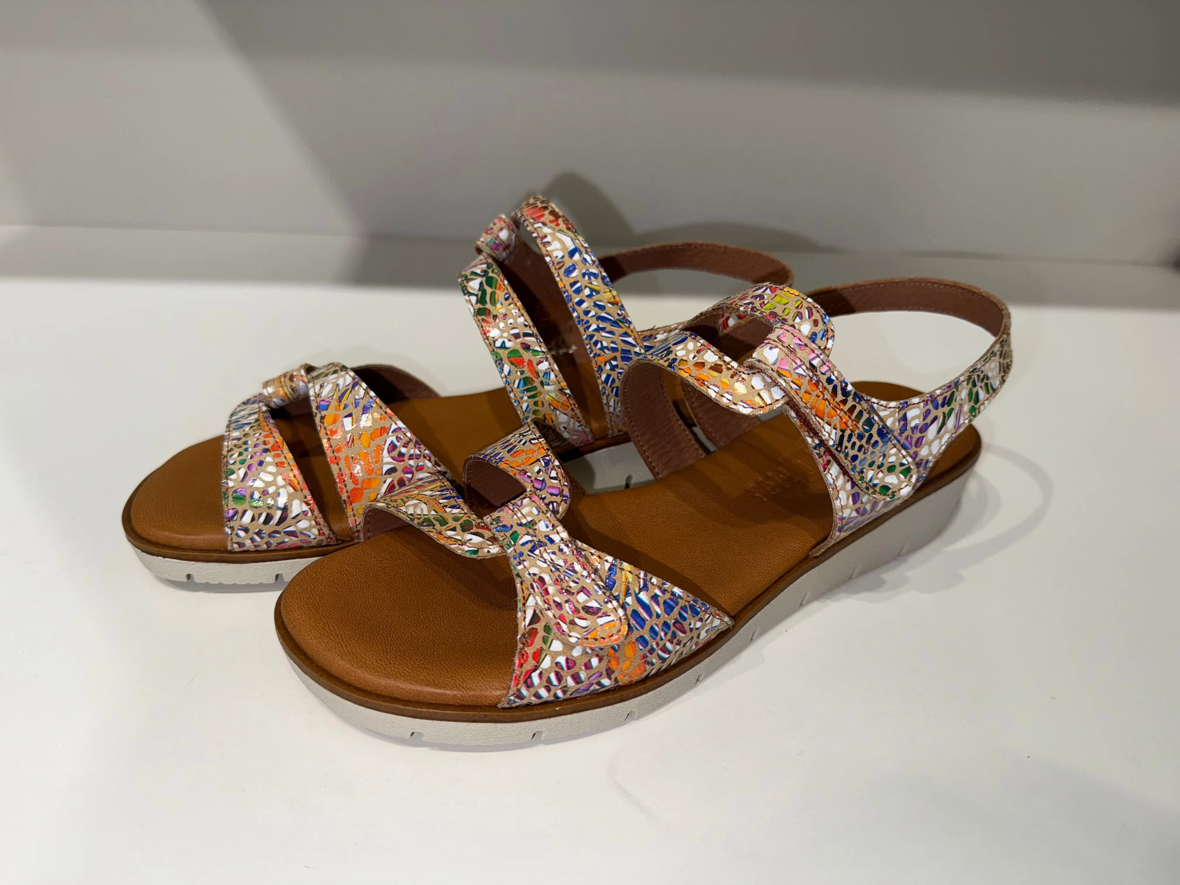 2250612 BROWN
