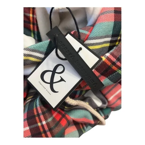 Ampersand Avenue warm wishes plaid pullover hooded sweatshirt XS NWT
