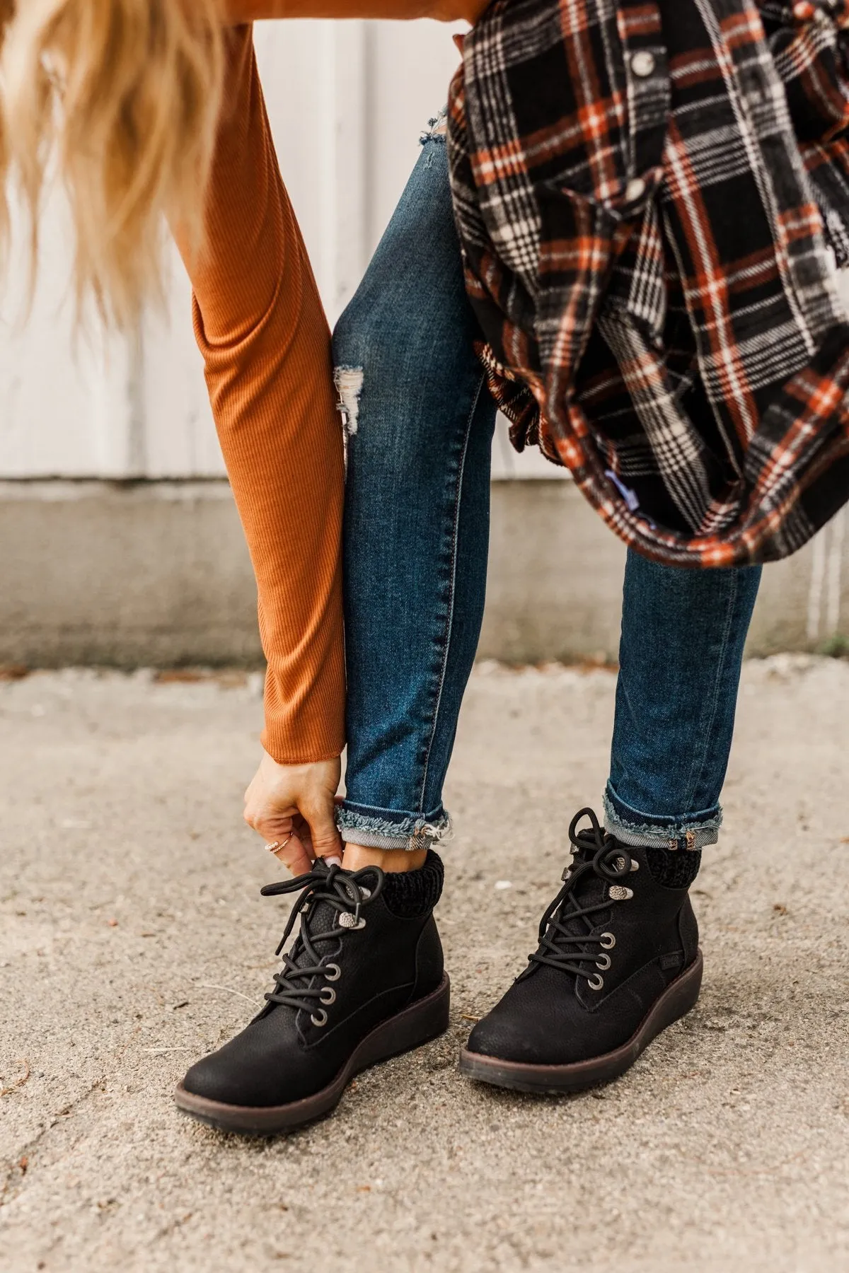 Blowfish Comet Booties- Black
