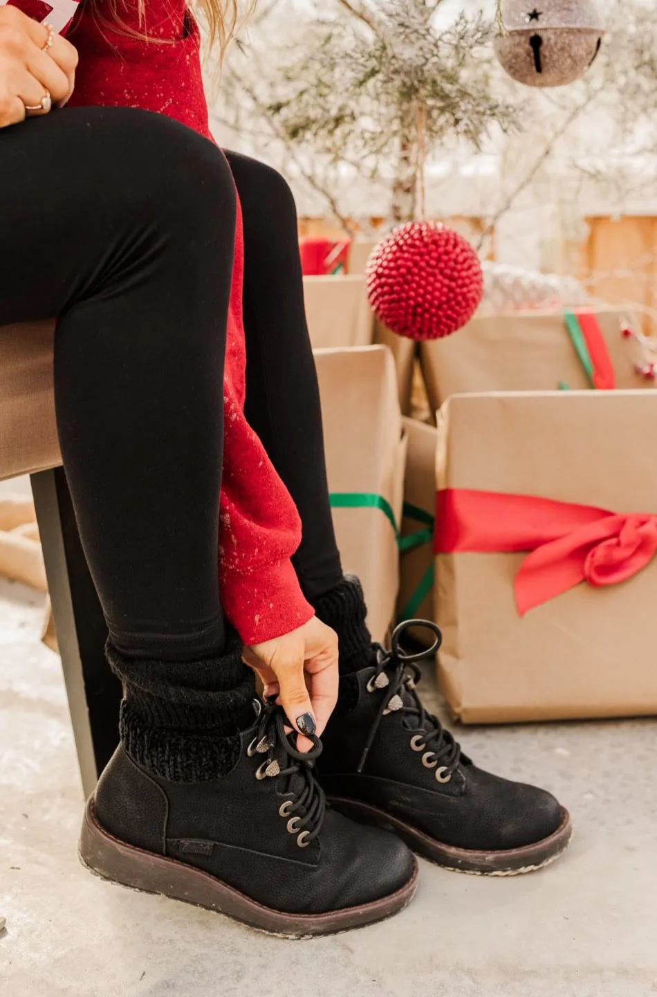 Blowfish Comet Booties- Black