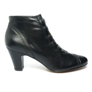 Cassie Boot