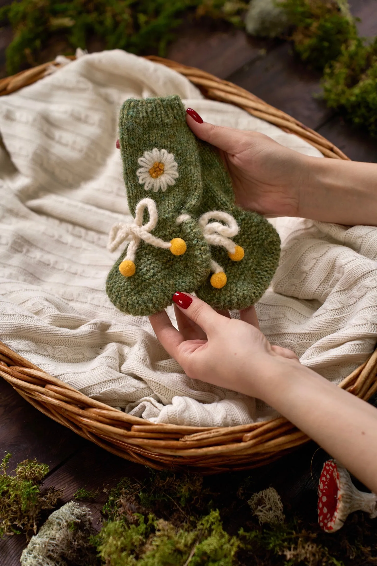 Chamomile Booties | Moss Green