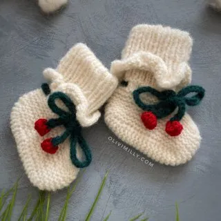 Cherry Booties |off white| in stock (9-12m)