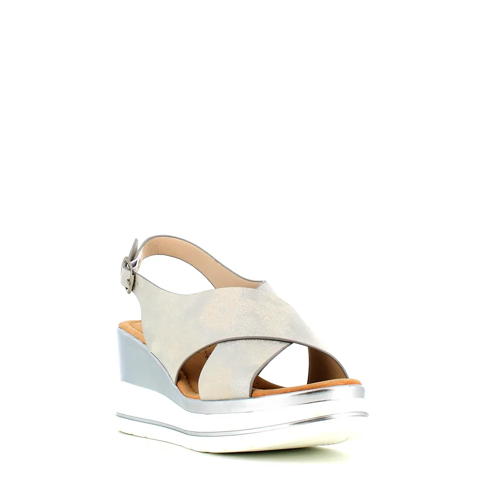 Cinders Edit Criss Wedge Sandal Soft Silver
