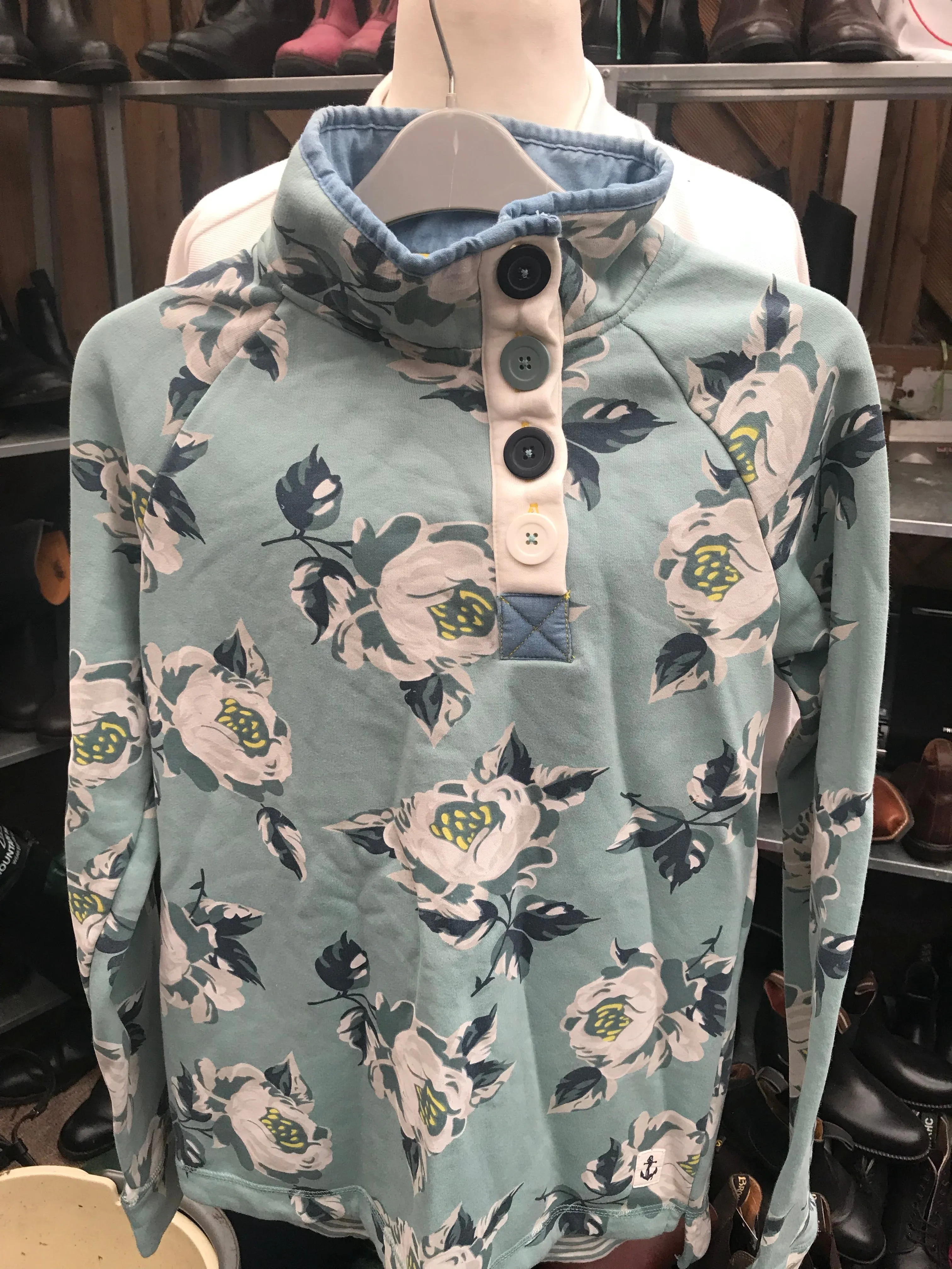 Equestrian funnel neck Jumper Size: 8