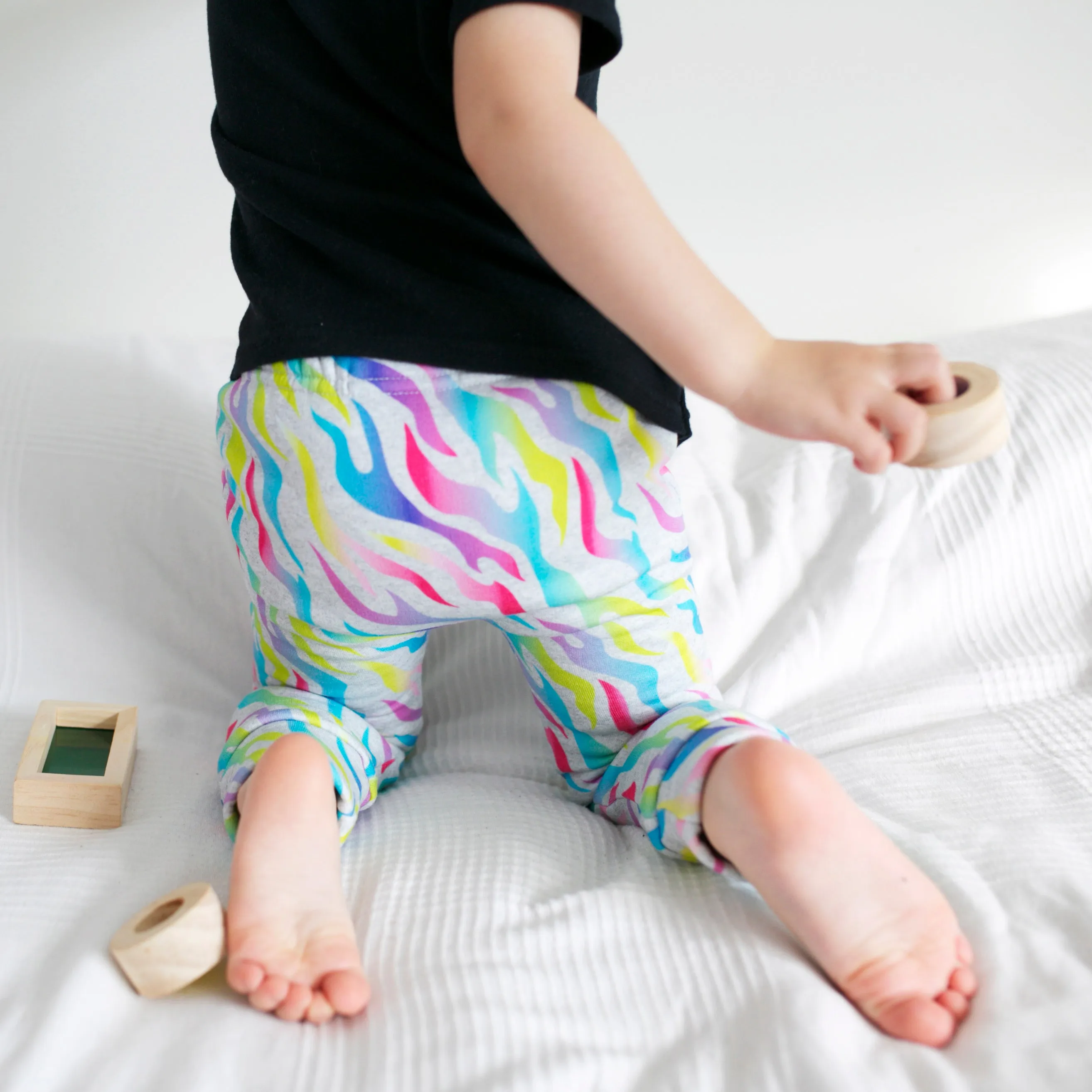 Extra warm rainbow flame Print Leggings