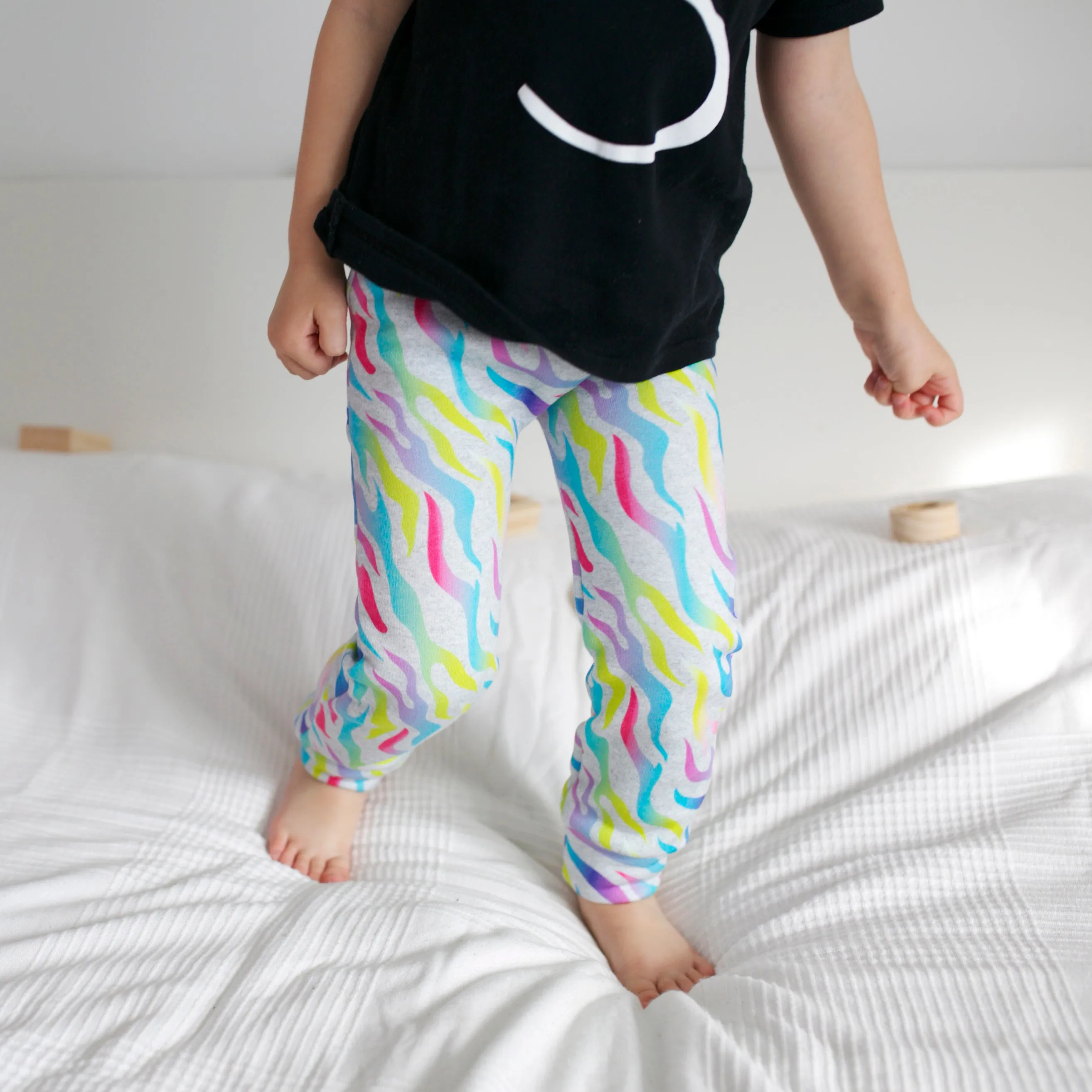 Extra warm rainbow flame Print Leggings