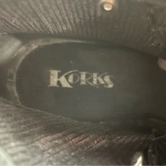 Korks Mertle Platform Booties Black Leather Stack Heel Womens Size 11