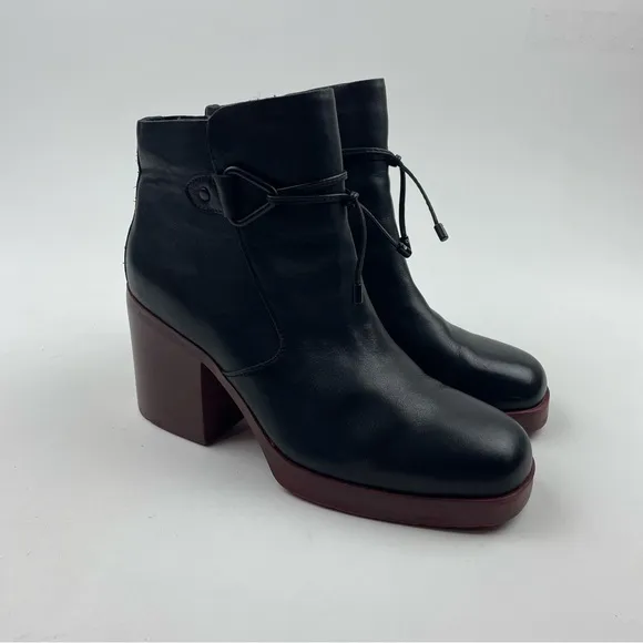 Korks Mertle Platform Booties Black Leather Stack Heel Womens Size 11