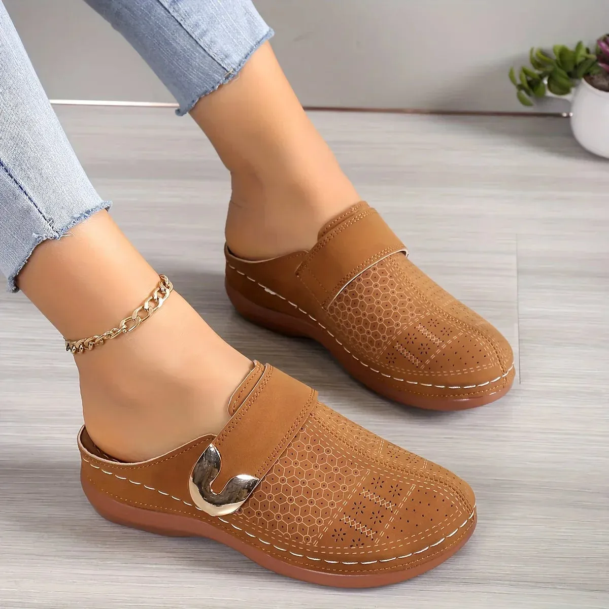 Lani Chic Supportive Wedge Sandals