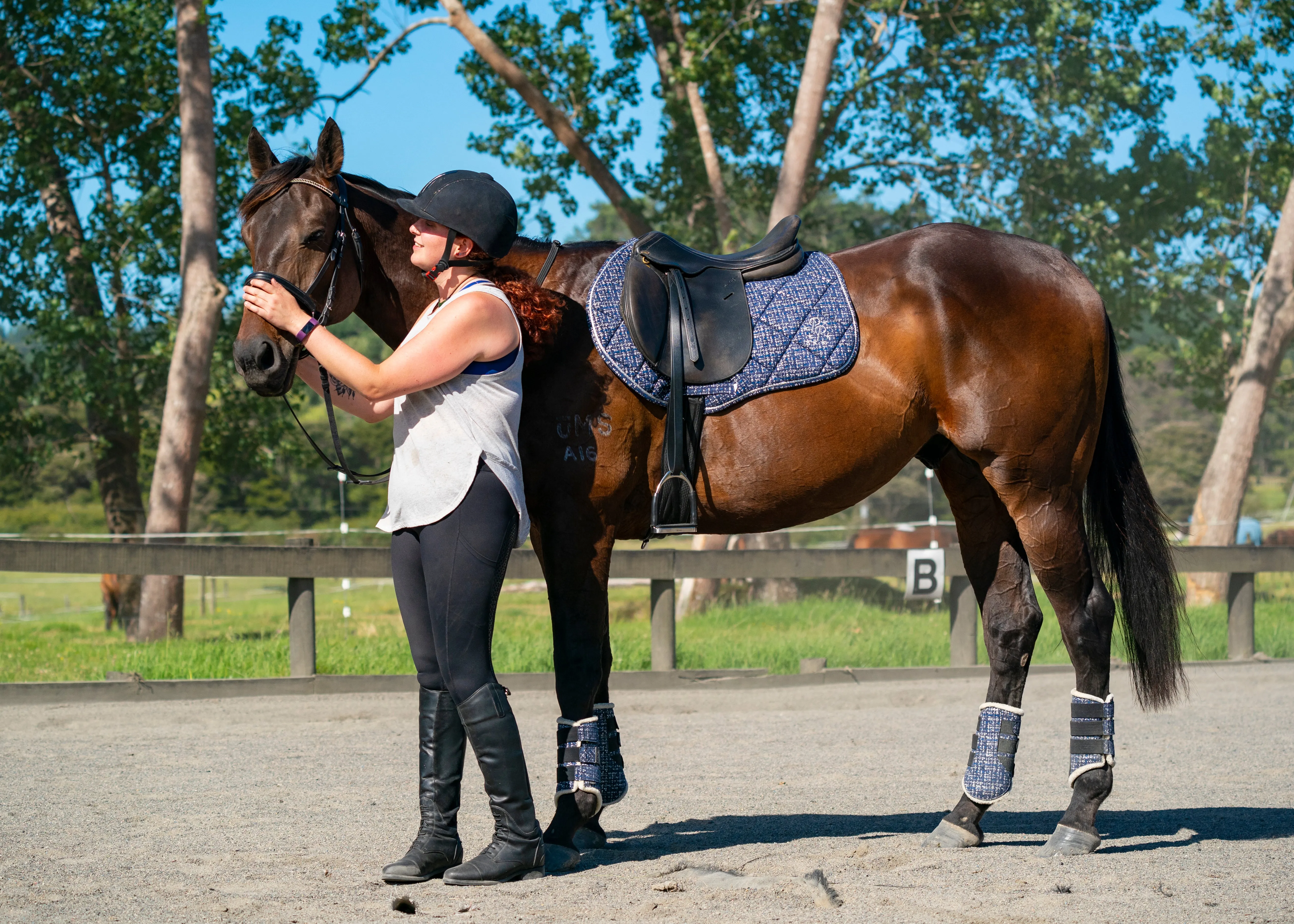 LE Paris Navy Suede Jump Pad