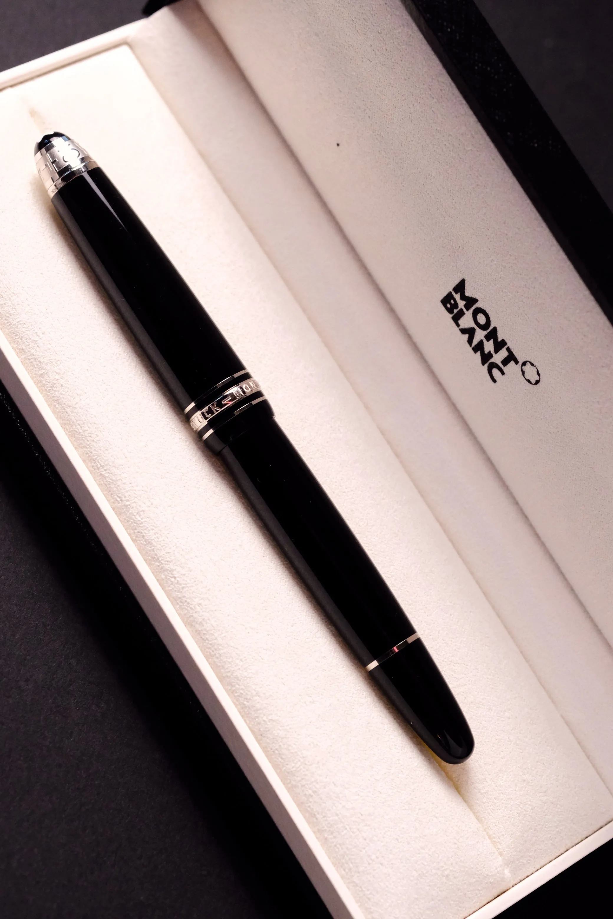 Montblanc Meisterstück UNICEF Rollerball Pen