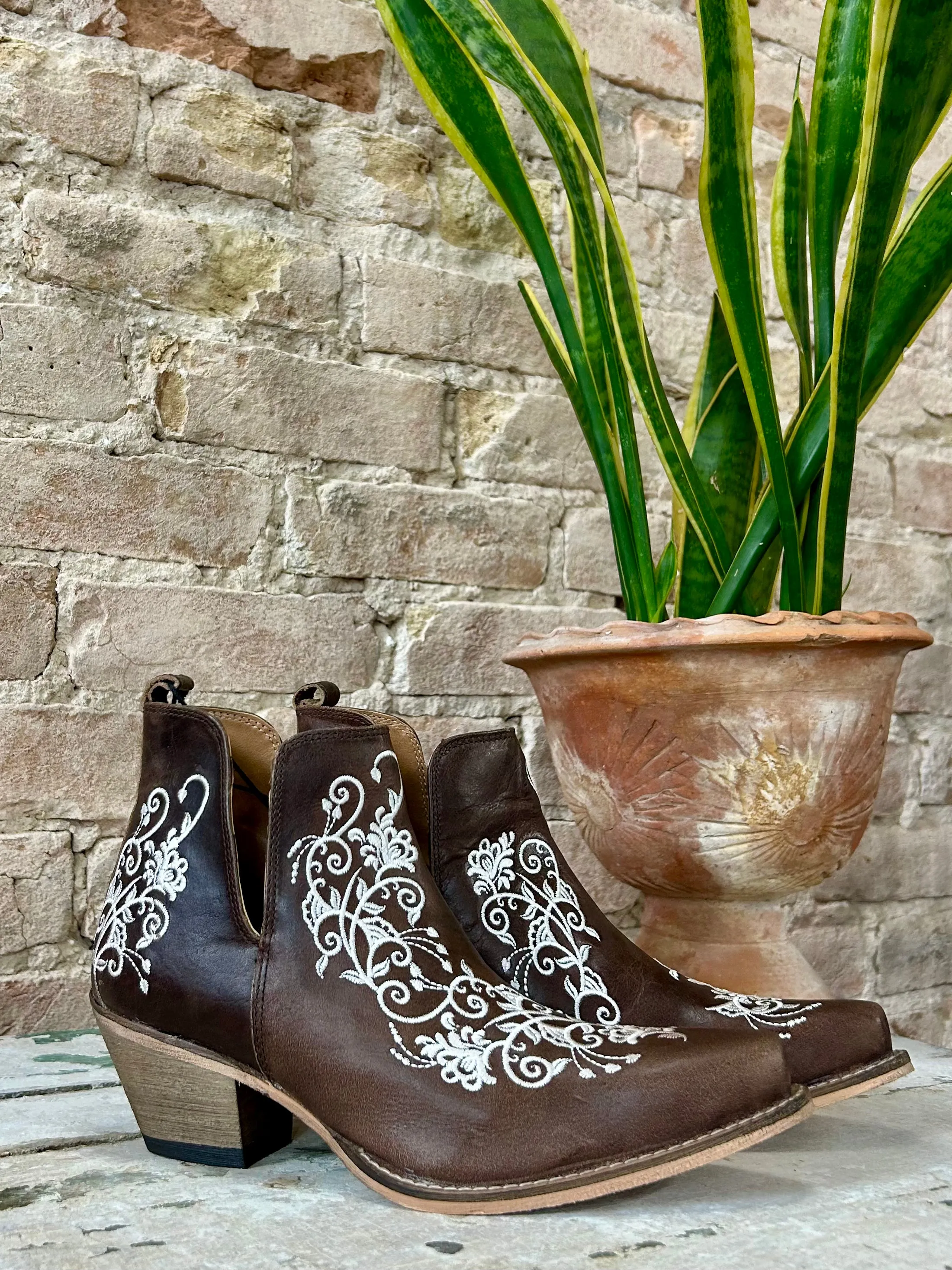 MYRA Brown Embroidered Leather Boots