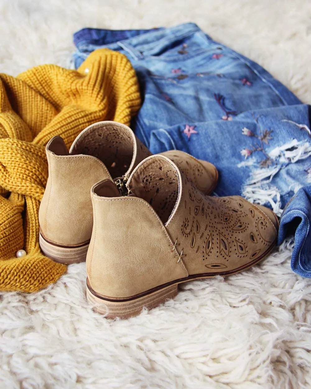 Nash Lace Booties in Camel