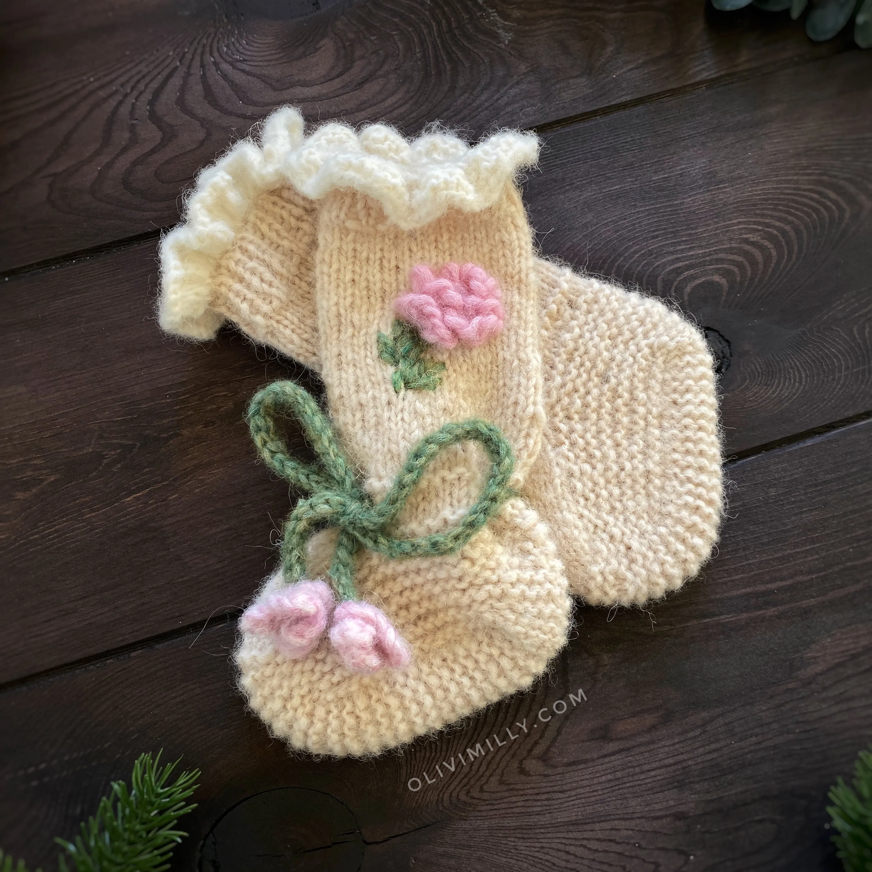 Roses Booties |wheat| in stock (9-12m)