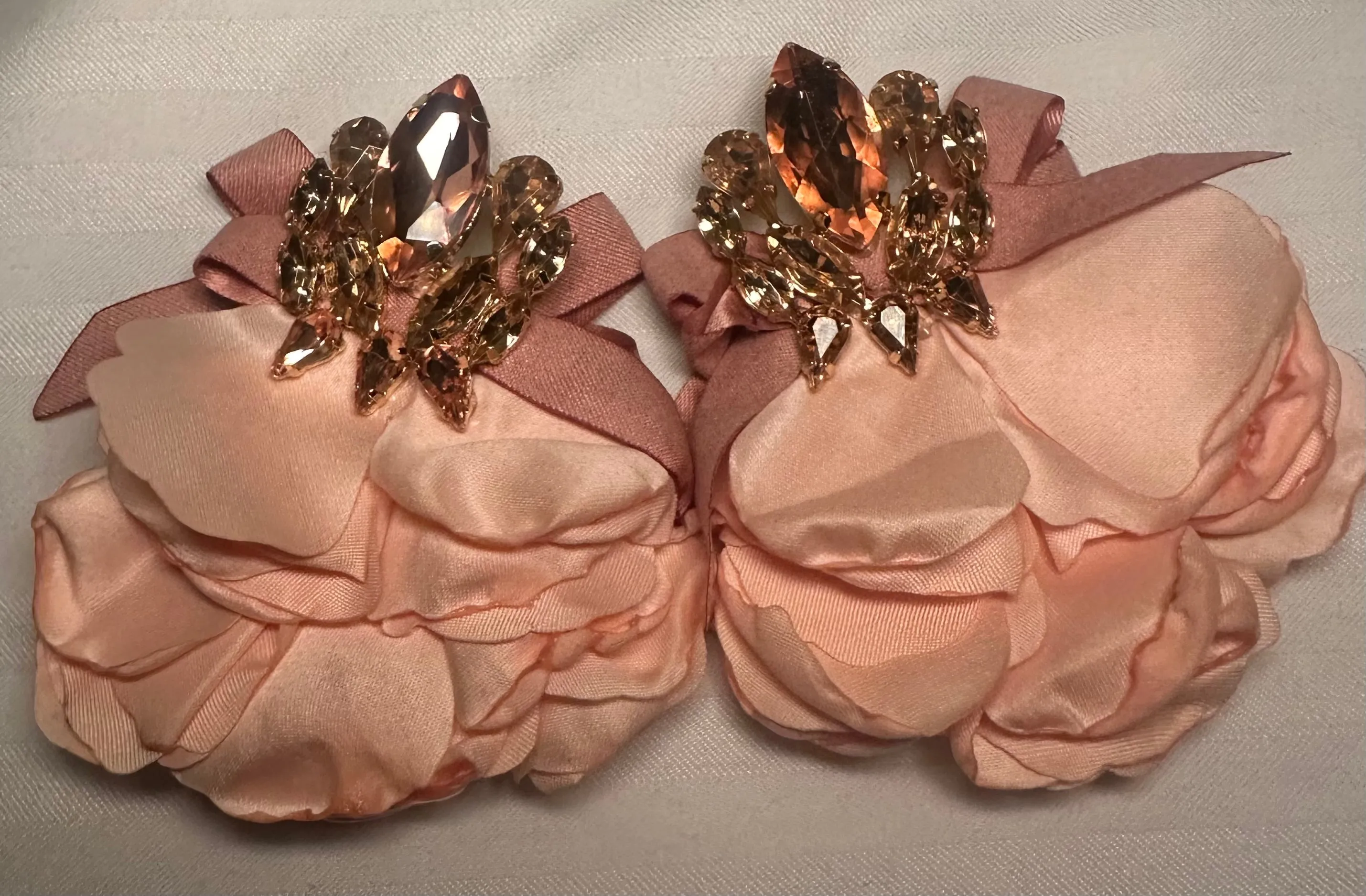 Soft Rose Earrings