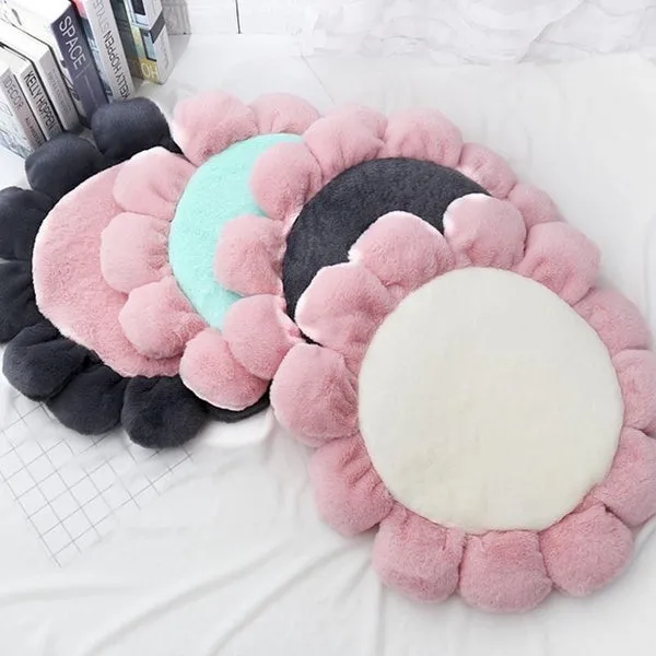 Warm Pet Bed Cute Flower Shape Cushion for Cats Dogs