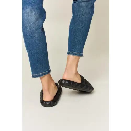Wild Diva Pyramid Stud Toe Band Sandals Unleash Your Style