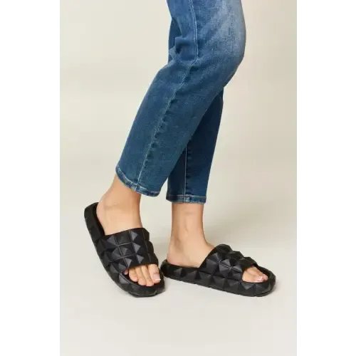 Wild Diva Pyramid Stud Toe Band Sandals Unleash Your Style
