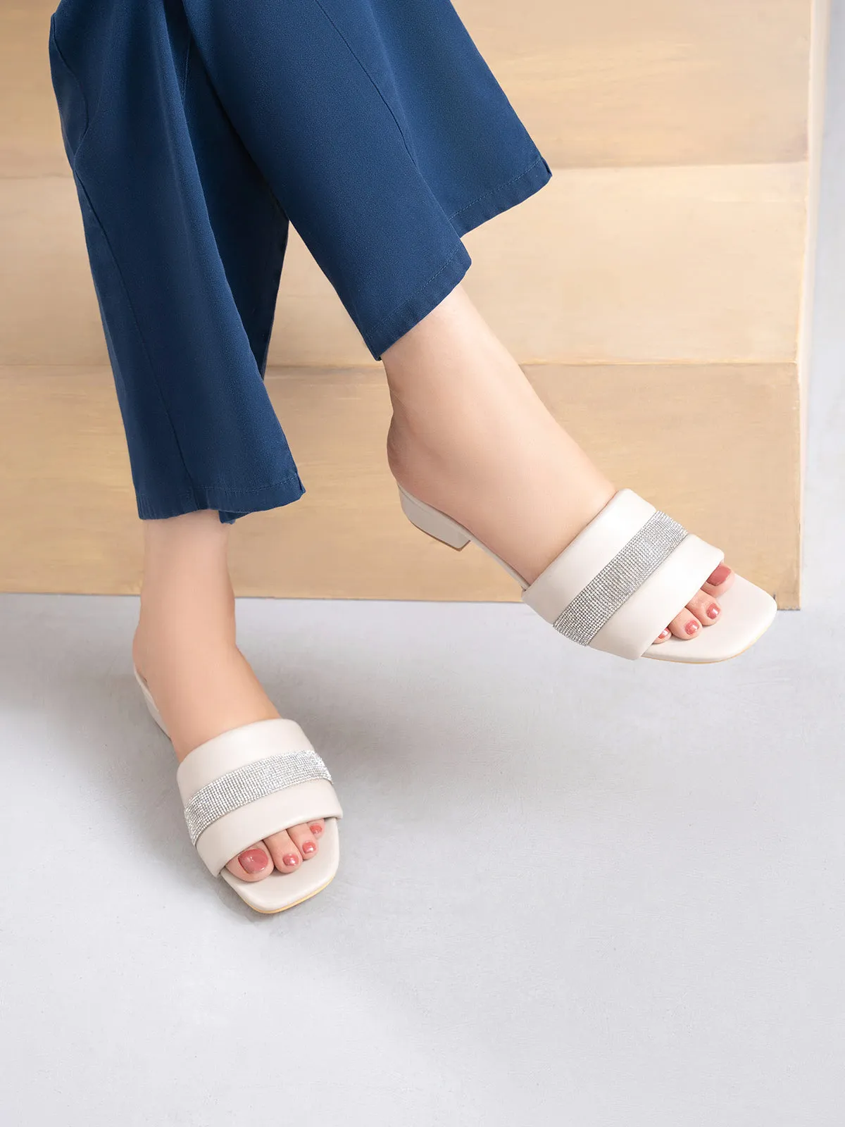 Womens "AGLET" Decorated Open Toe Slippers