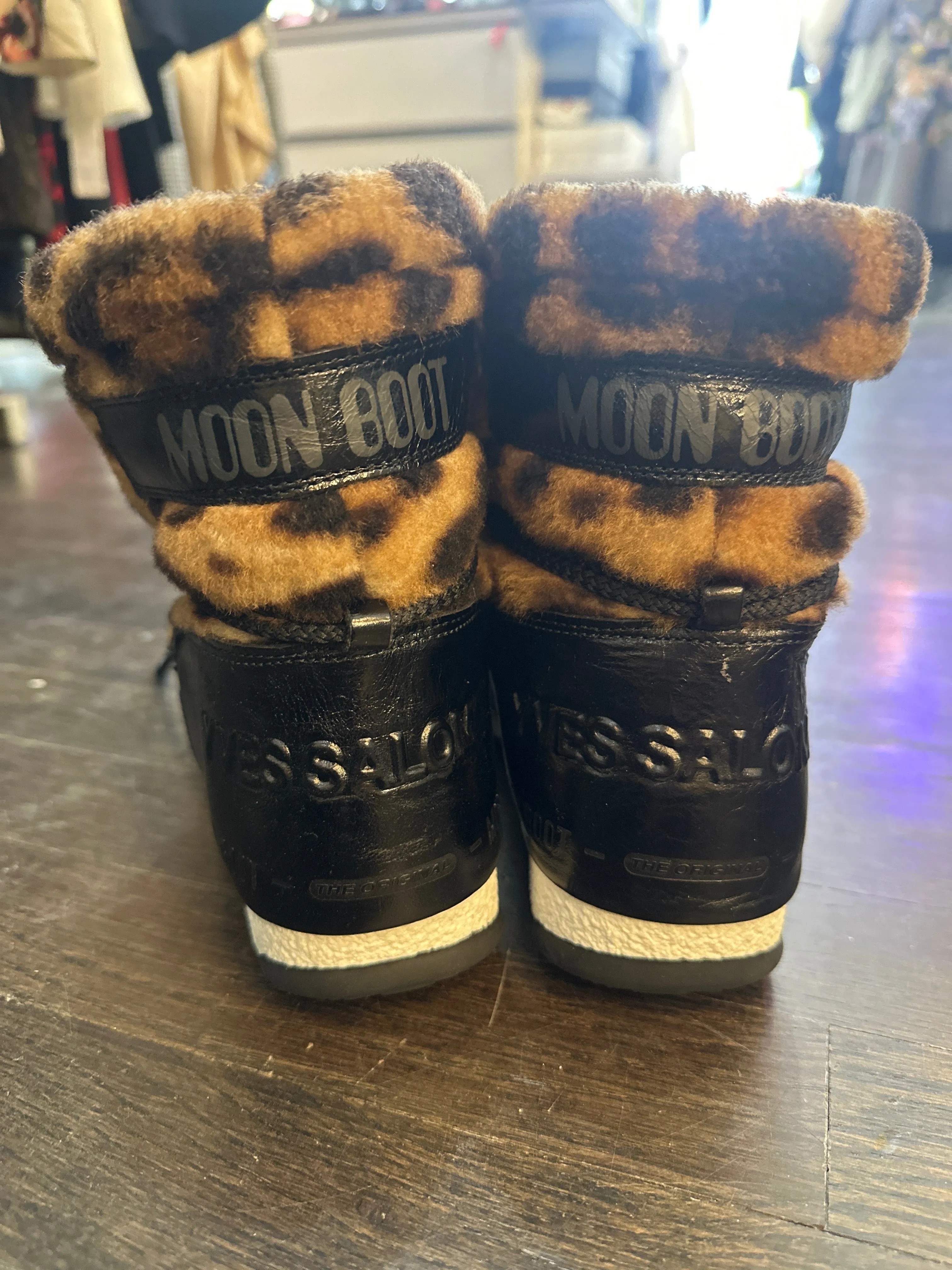 YVES SALOMON X MOON BOOOT Leather and Leopard Shearling Sneaker Moon Boot